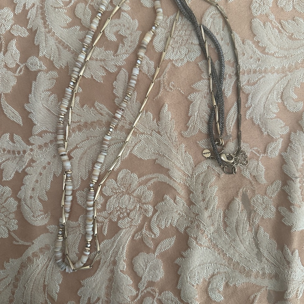 Stella & Dot Elegant Gold and Cream Beaded Necklace